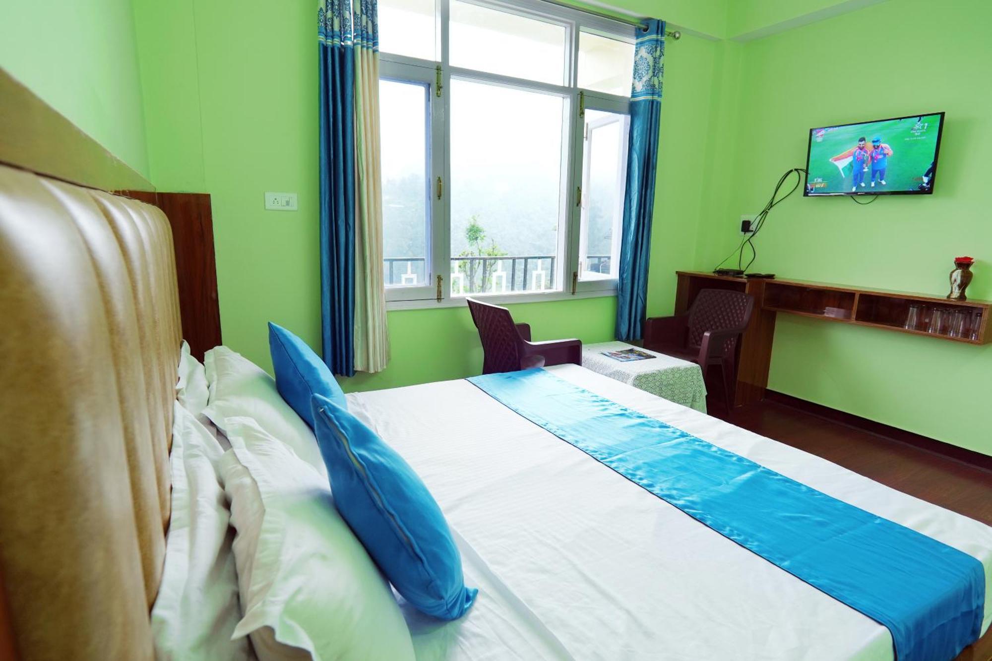 Shimla Hills Apartments 2Bhk Exteriör bild